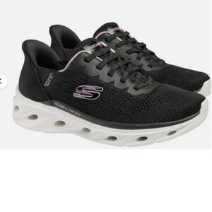 SKECHERS Hands Free Swift Fit Women's Sneakers NEW